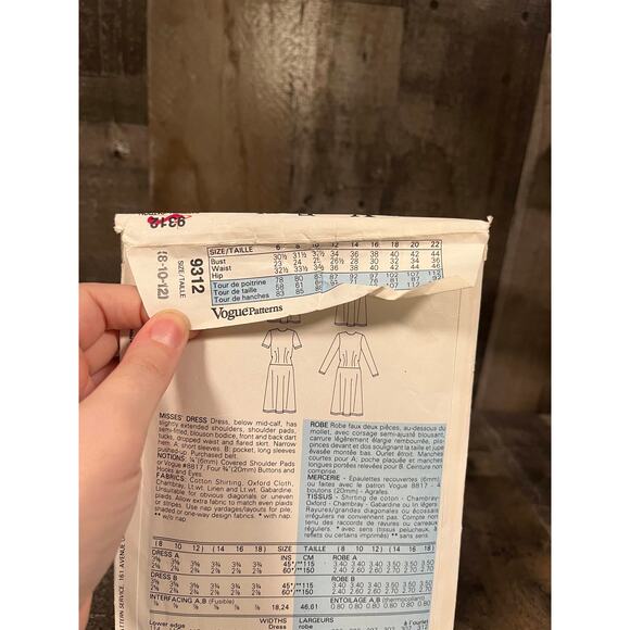 Very Easy Very Vogue 9312 Vintage Dress Pattern - Picture 4 of 7